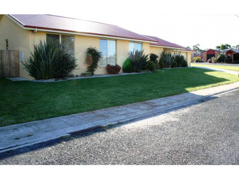 17 Broadwater Court, Shearwater TAS 7307