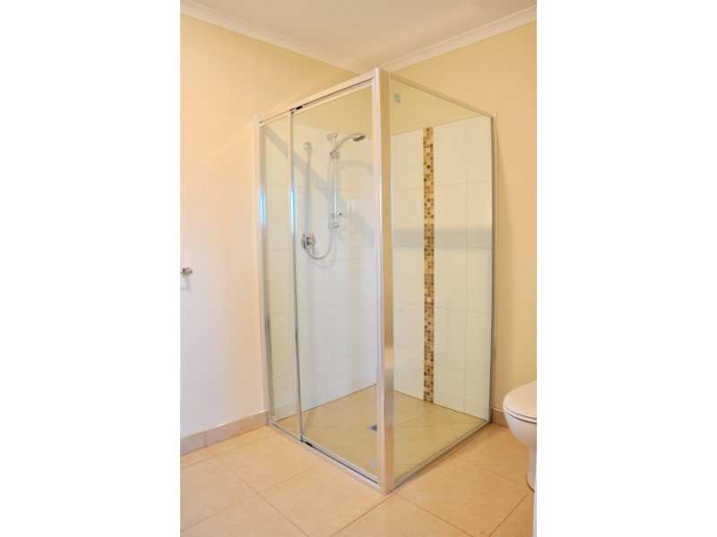 1/15 Club Drive, Shearwater TAS 7307