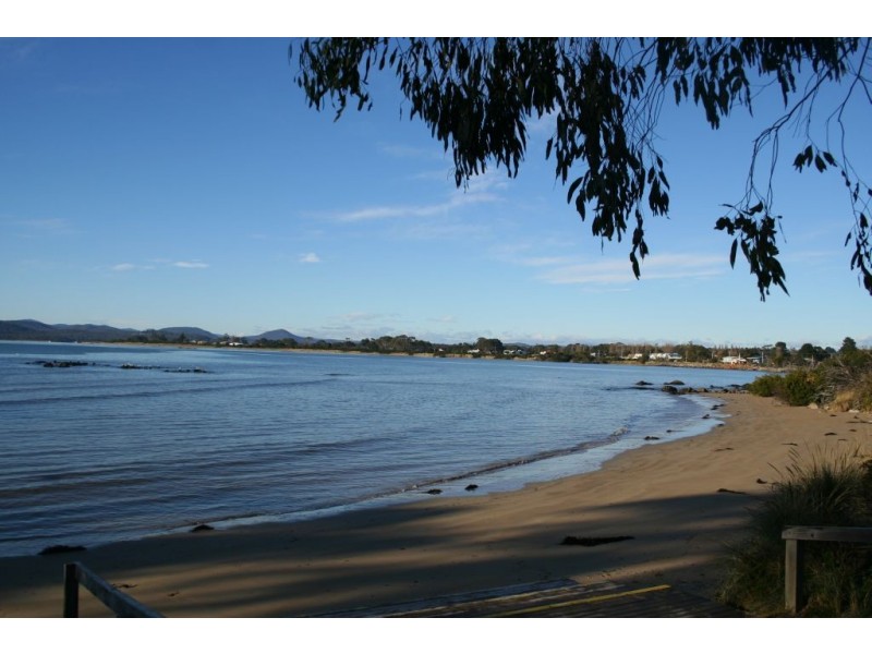 6 Dumbleton Street, Hawley Beach TAS 7307