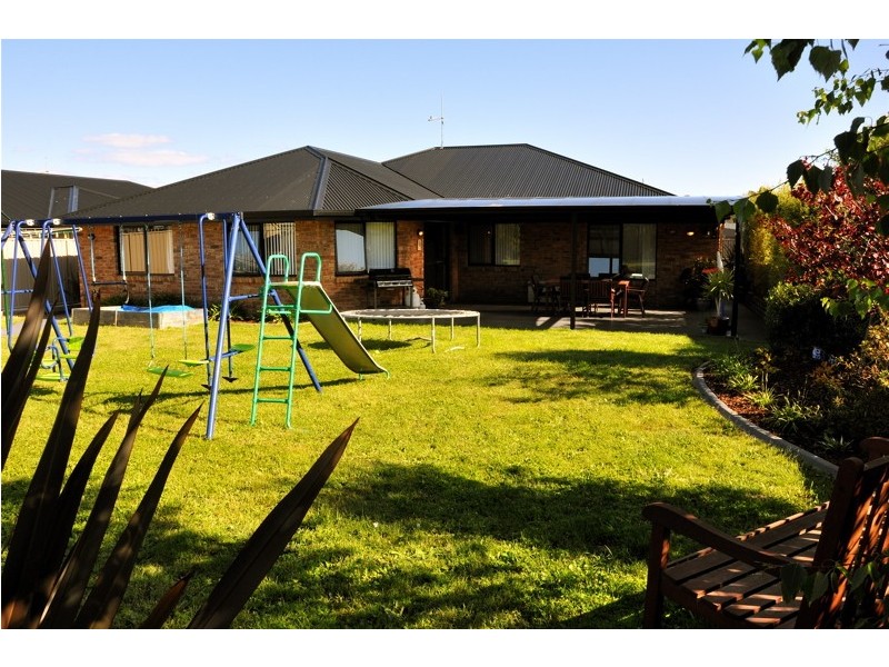 17 Haven Drive, Shearwater TAS 7307