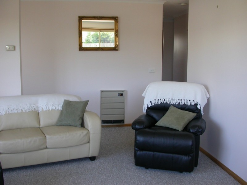 8b Meadowsweet Close, Hawley Beach TAS 7307
