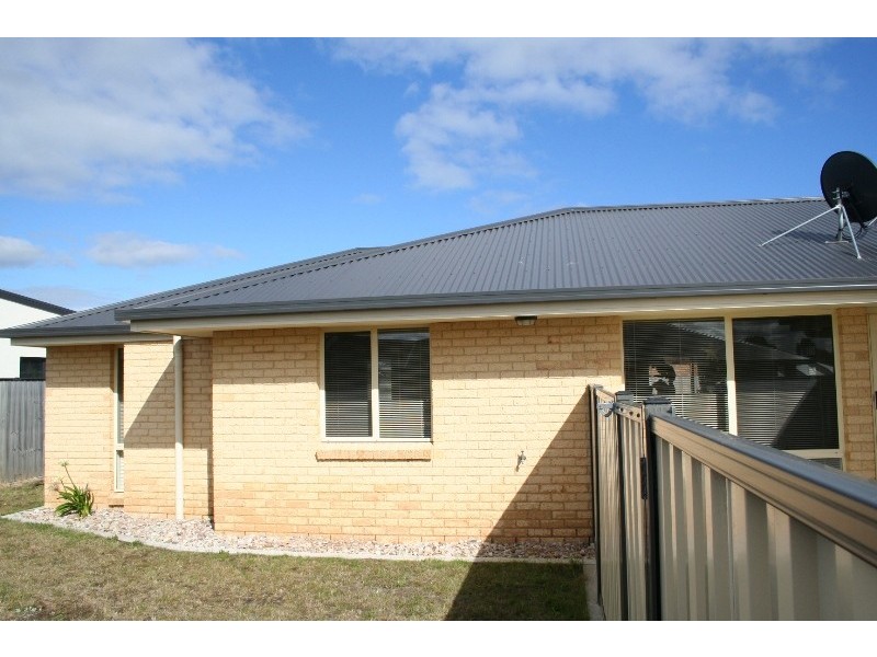 2/22 Haven Drive, Shearwater TAS 7307