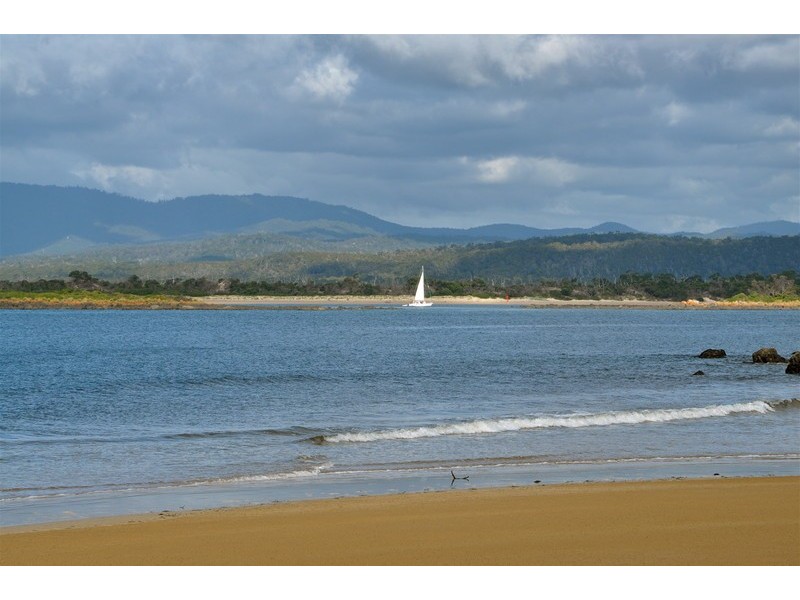 31 Hawley Esplanade, Hawley Beach TAS 7307
