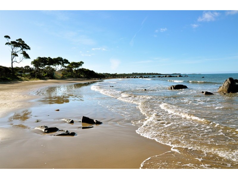 31 Hawley Esplanade, Hawley Beach TAS 7307
