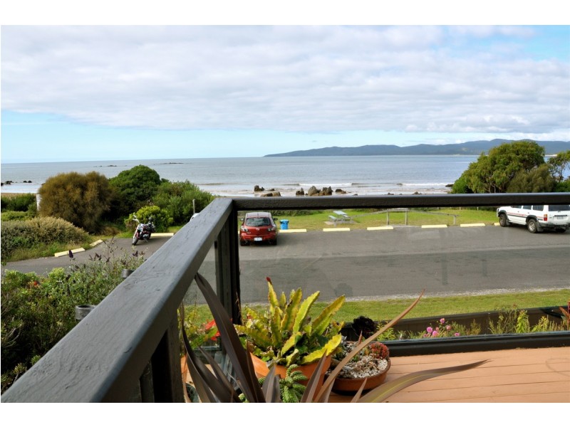 31 Hawley Esplanade, Hawley Beach TAS 7307