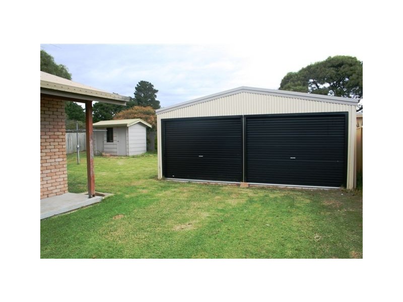 16 Seabreeze Avenue, Shearwater TAS 7307