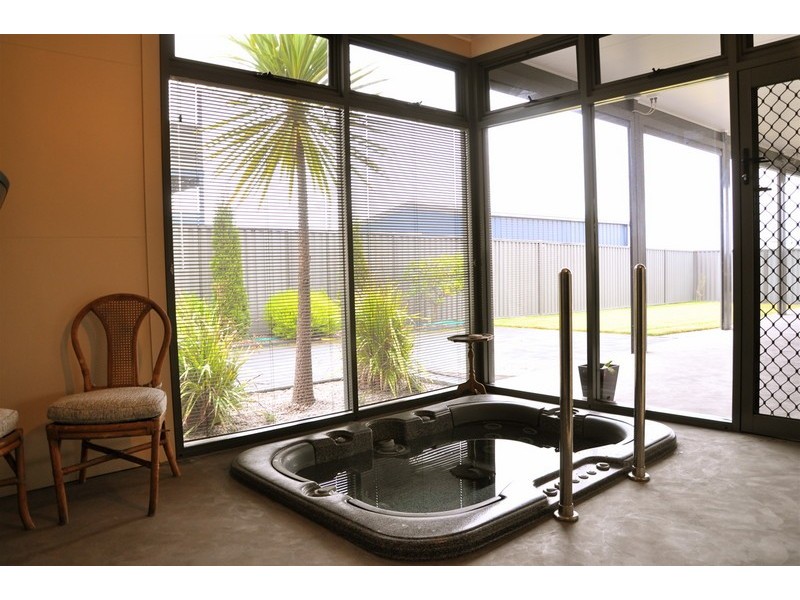 3 Damon Drive, Shearwater TAS 7307