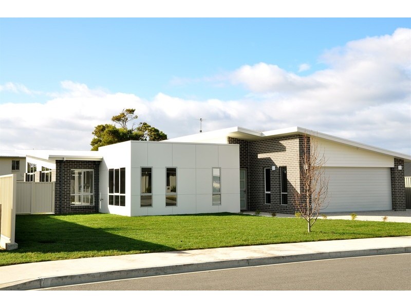 15 Fairway Crescent, Shearwater TAS 7307