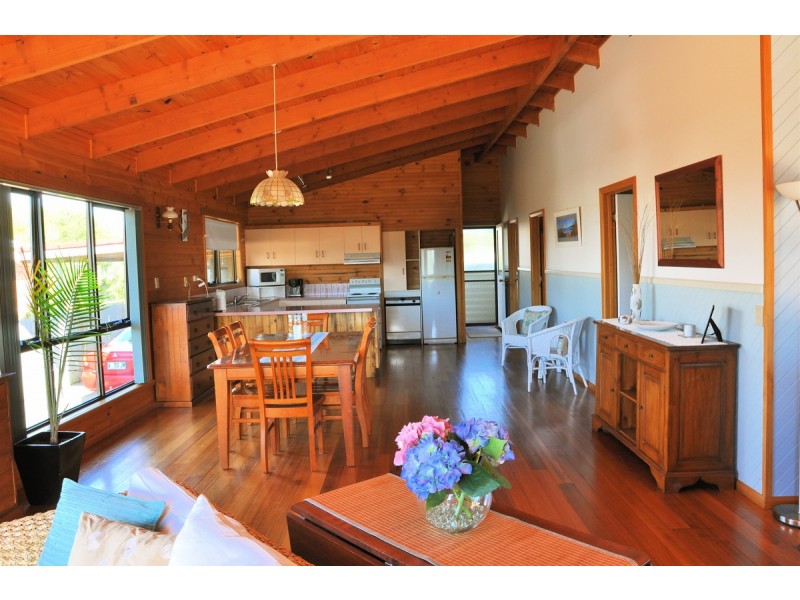 8 Hawley Place, Hawley Beach TAS 7307