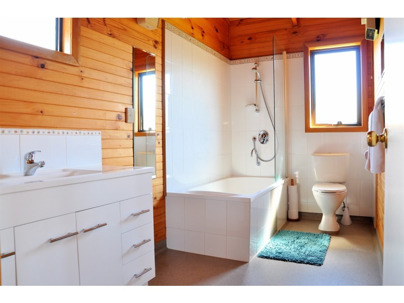 8 Hawley Place, Hawley Beach TAS 7307