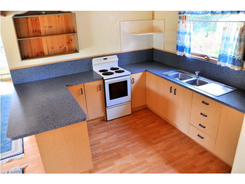 43 The Esplanade, Squeaking Point TAS 7307