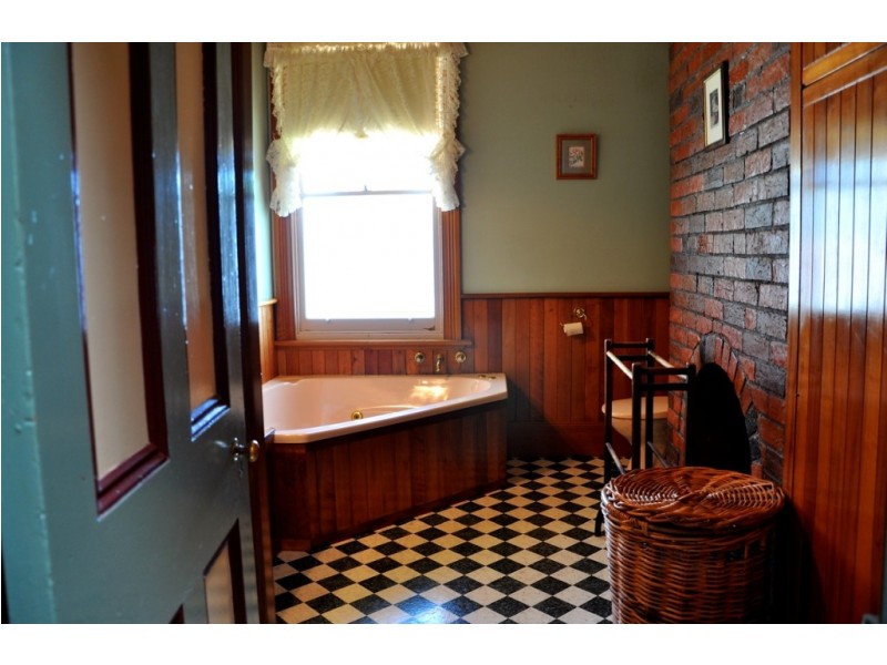 292 Valley Field Road, Sassafras TAS 7307