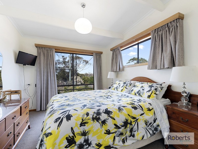 2 Dumbleton Street, Hawley Beach TAS 7307