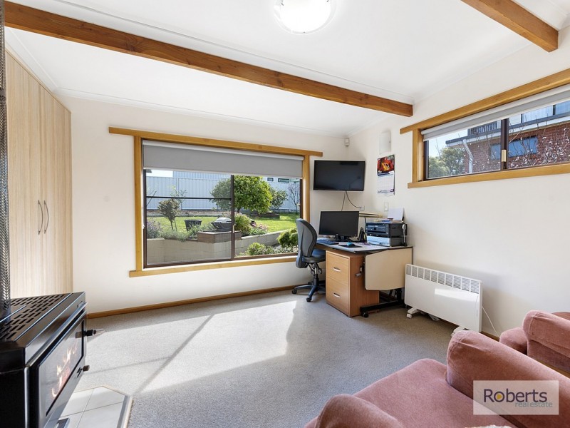 2 Dumbleton Street, Hawley Beach TAS 7307