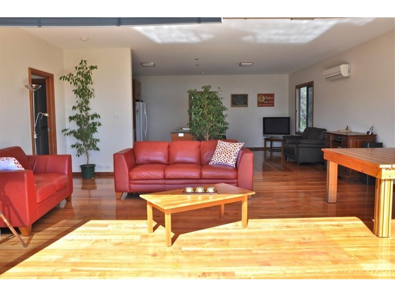 28 Hawley Esplanade, Hawley Beach TAS 7307