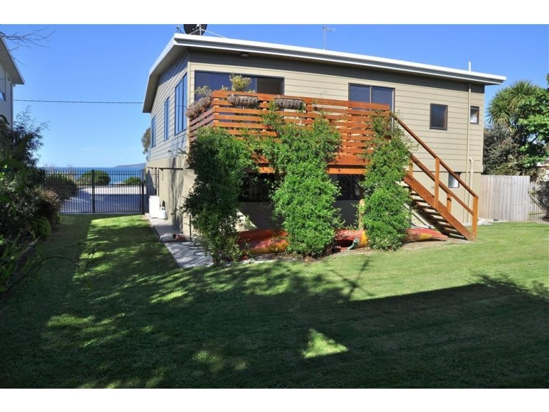 28 Hawley Esplanade, Hawley Beach TAS 7307
