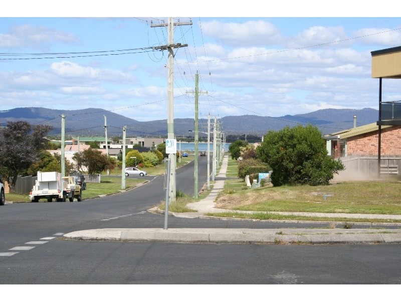 20 Freer Street, Shearwater TAS 7307