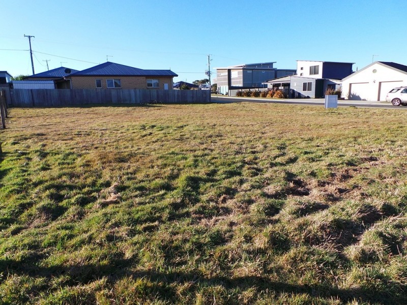 4 Damon Drive, Shearwater TAS 7307