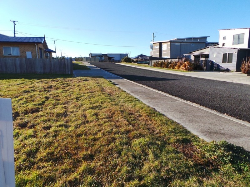 4 Damon Drive, Shearwater TAS 7307