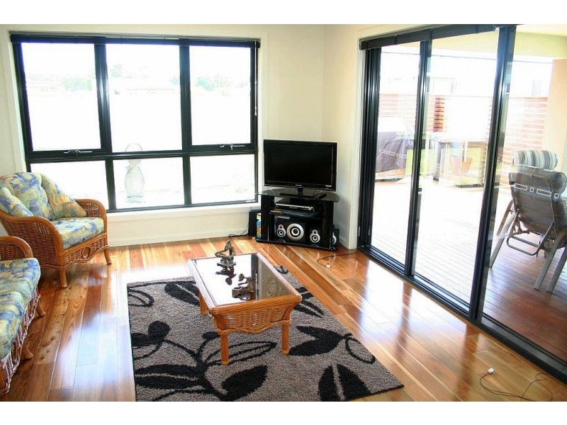 8 Banksia Rise, Shearwater TAS 7307