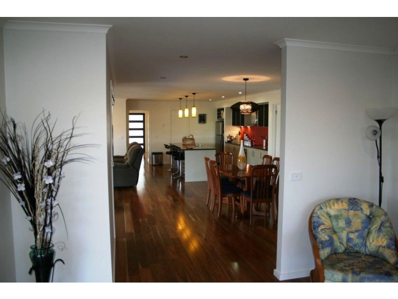 8 Banksia Rise, Shearwater TAS 7307