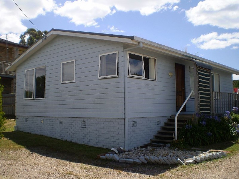 24 Dumbleton Sreet, Hawley Beach TAS 7307