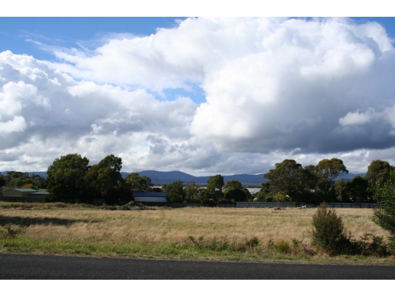 13 Broadwater Court, Shearwater TAS 7307