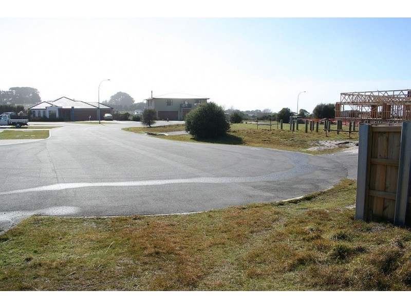 6 Cabernet Court, Hawley Beach TAS 7307