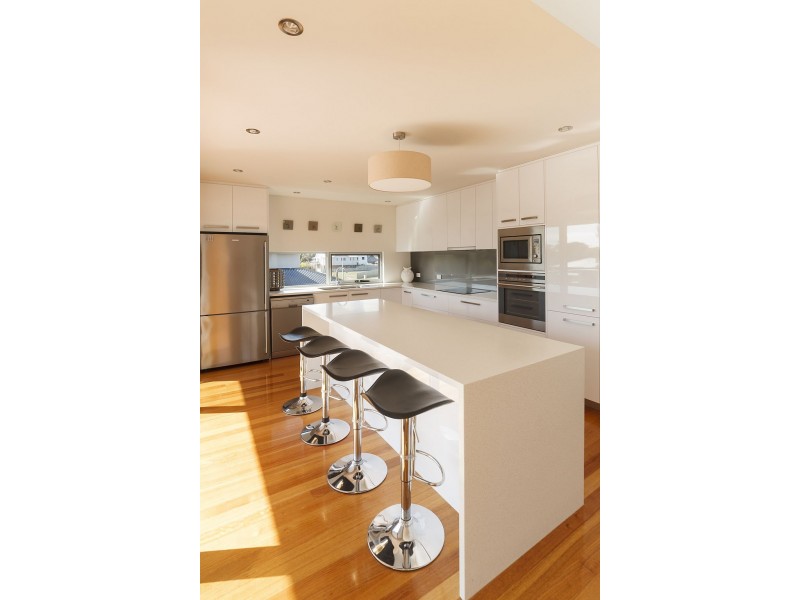 6 Paradise Place, Hawley Beach TAS 7307