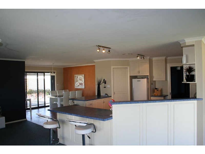 11 Gull Court, Shearwater TAS 7307