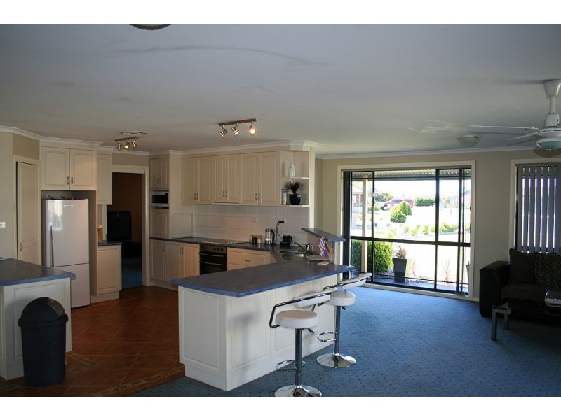 11 Gull Court, Shearwater TAS 7307