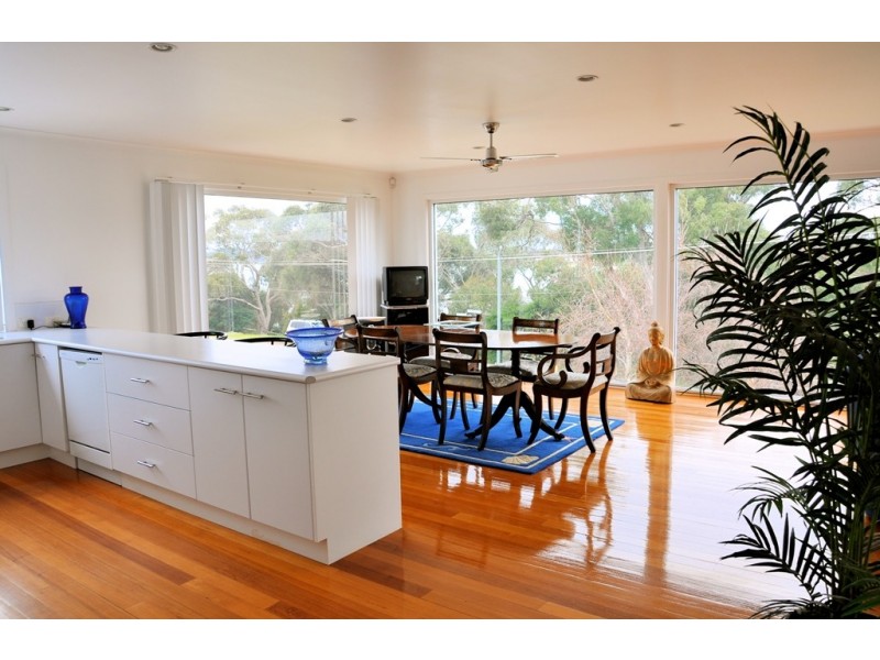 6 Dumbleton Street, Hawley Beach TAS 7307