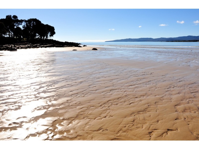 6 Dumbleton Street, Hawley Beach TAS 7307