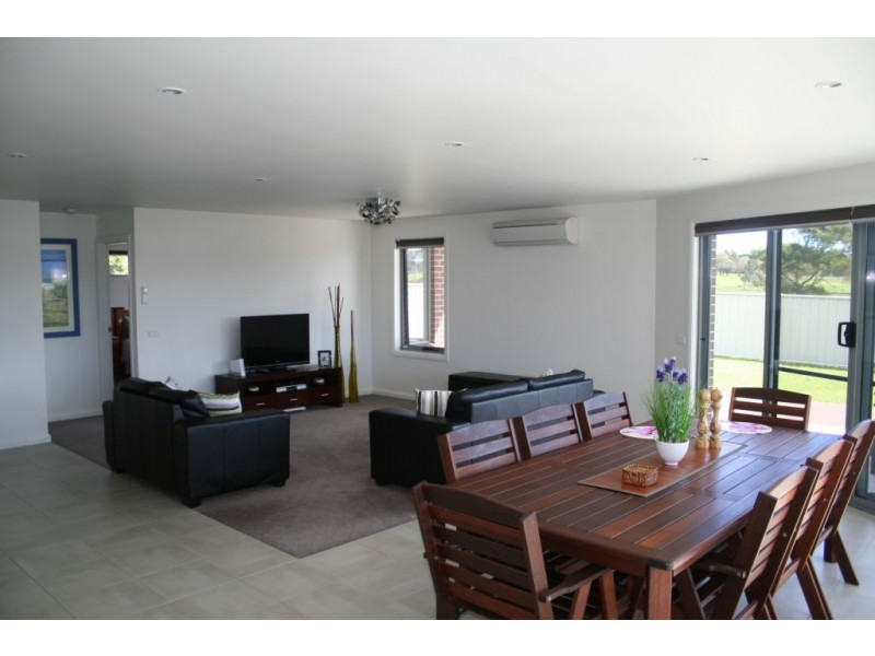 26 Hawk Hill Road, Shearwater TAS 7307