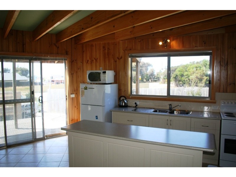 2/1 Merlot Court, Hawley Beach TAS 7307