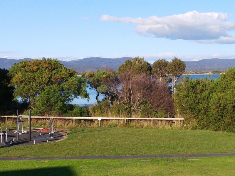 21 Bluewater Crescent, Shearwater TAS 7307