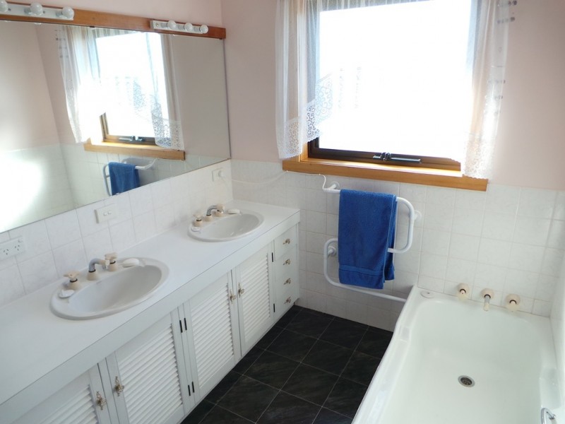3 Sunrise Court, Shearwater TAS 7307
