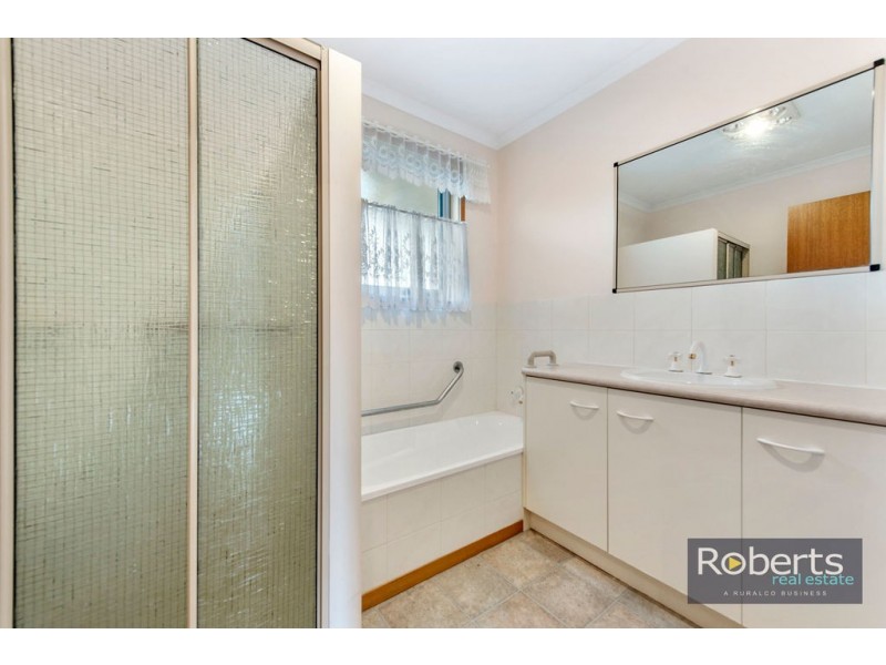 24/1 Seahaven Crescent, Shearwater TAS 7307