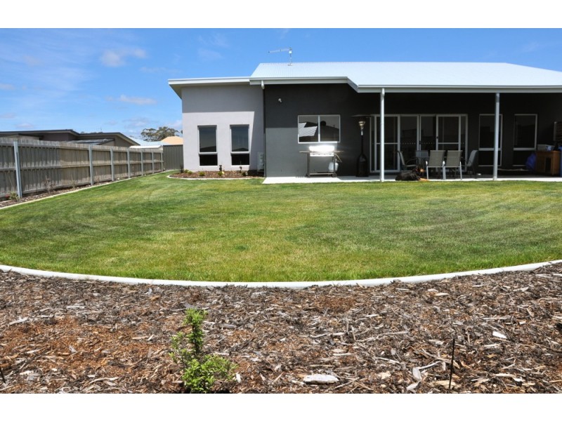 13 Tranquil Place, Shearwater TAS 7307