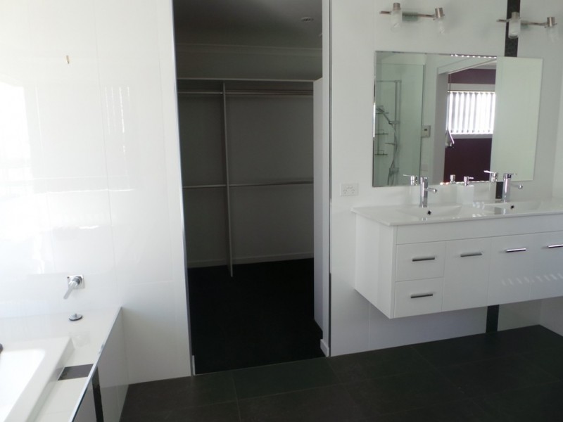 2 Franklin Drive, Shearwater TAS 7307