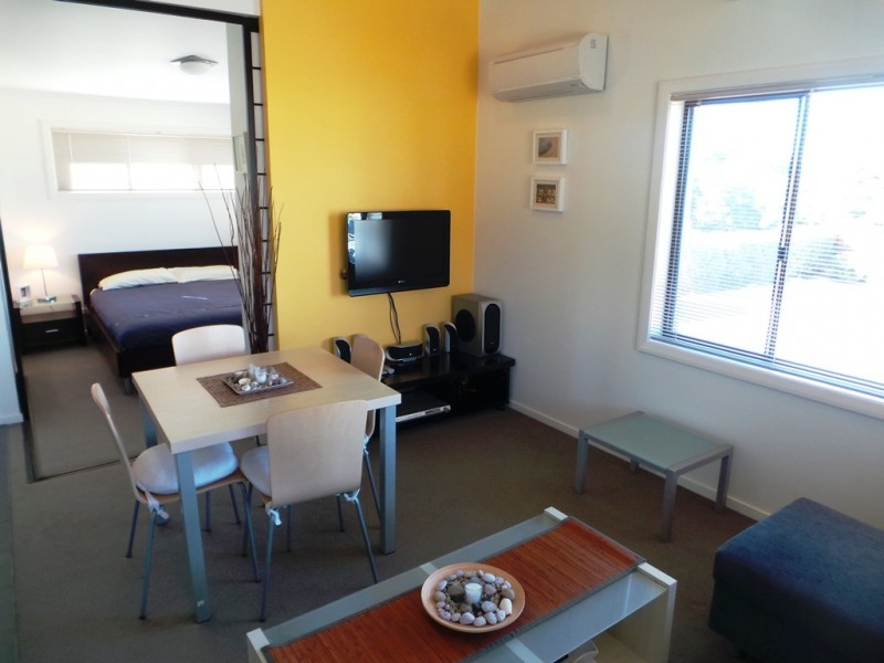 8/16 Dumbleton Street, Hawley Beach TAS 7307