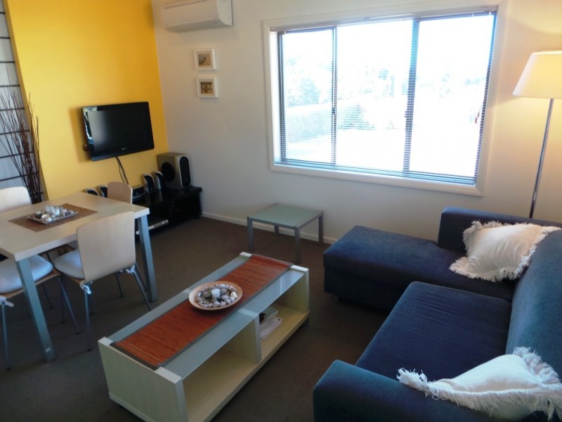 8/16 Dumbleton Street, Hawley Beach TAS 7307