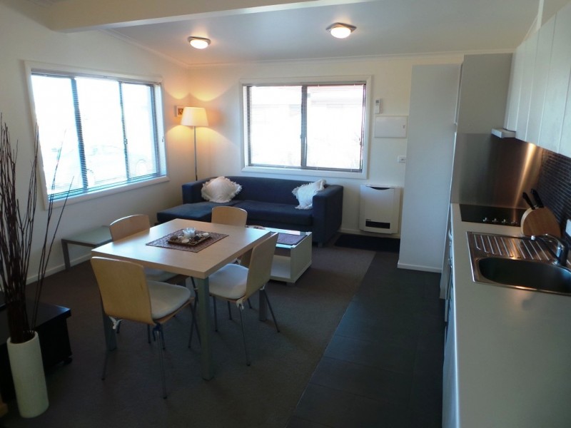 8/16 Dumbleton Street, Hawley Beach TAS 7307