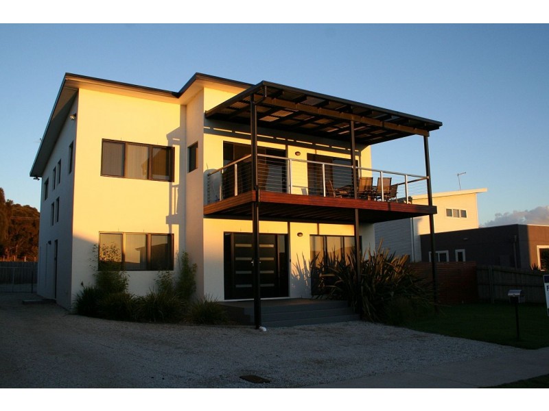 1 Paradise Place, Hawley Beach TAS 7307