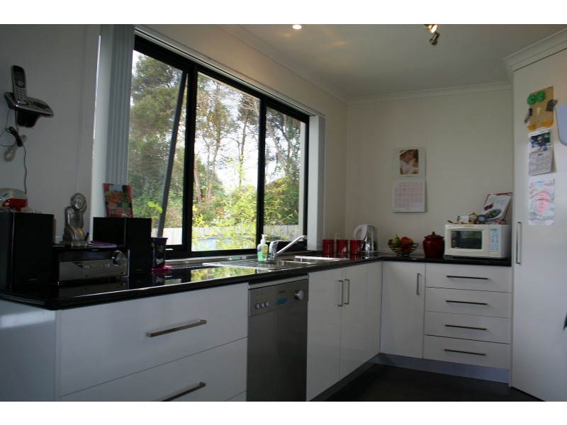 1 Paradise Place, Hawley Beach TAS 7307