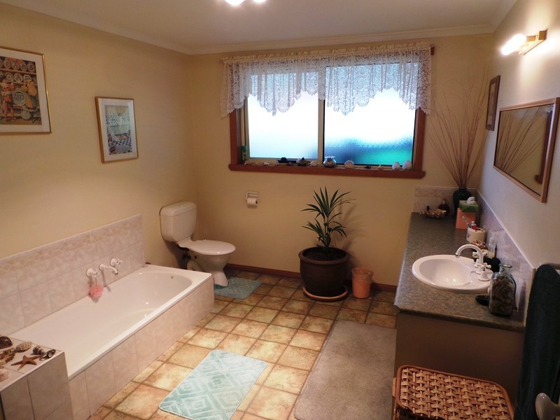 51 Club Drive, Shearwater TAS 7307