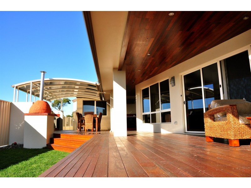 4 Banksia Rise, Shearwater TAS 7307