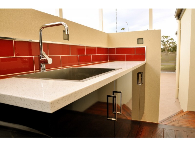4 Banksia Rise, Shearwater TAS 7307