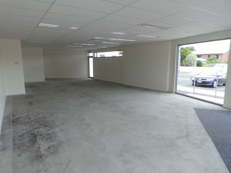 Shop 4/1-3 Club Drive, Shearwater TAS 7307
