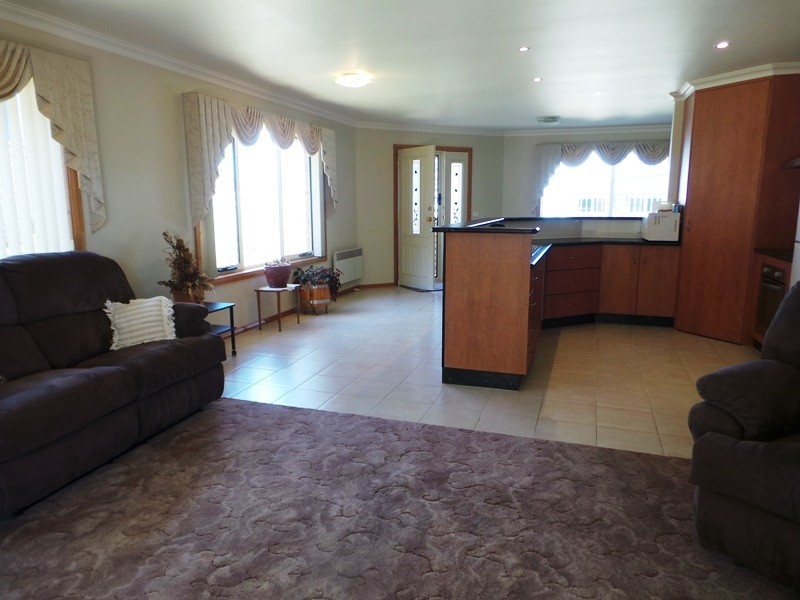 2/23 Arthur Street, Shearwater TAS 7307